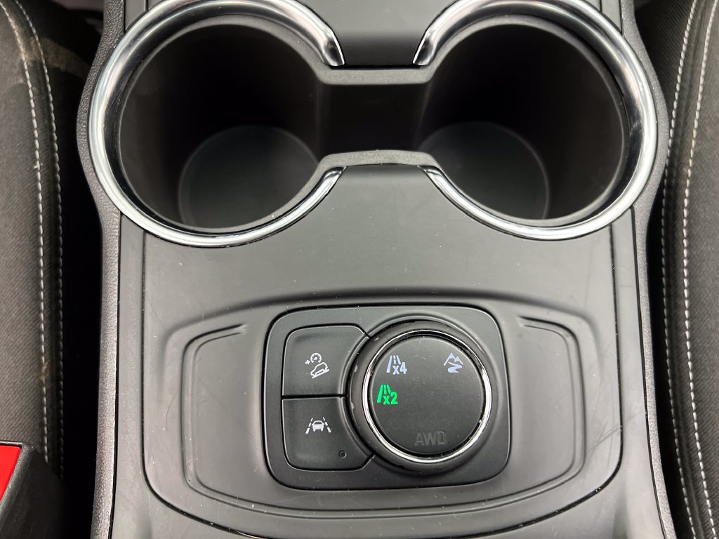 Used 2024 GMC Terrain SLE AWD/4WD image 45