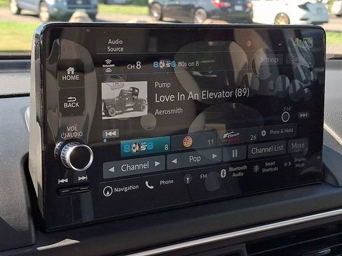 Used 2025 Honda Pilot Touring image 18