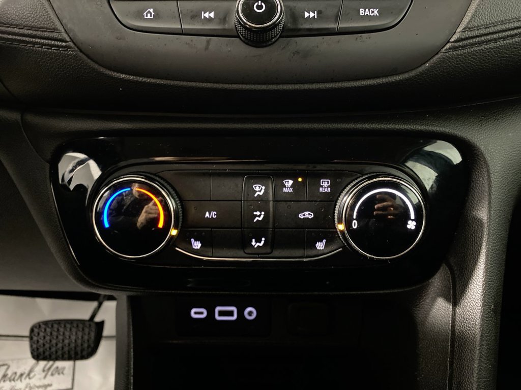 Used 2020 Buick Encore GX Preferred w/ Cold Weather Comfort Package AWD/4WD image 18