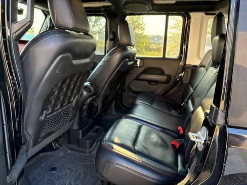 Used 2019 Jeep Wrangler Unlimited Rubicon AWD/4WD image 15