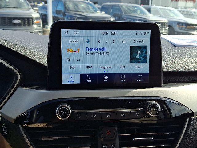 Certified 2022 Ford Escape SEL w/ Technology Package FWD image 16
