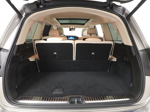 Used 2022 Mercedes-Benz GLS 450 4MATIC image 33