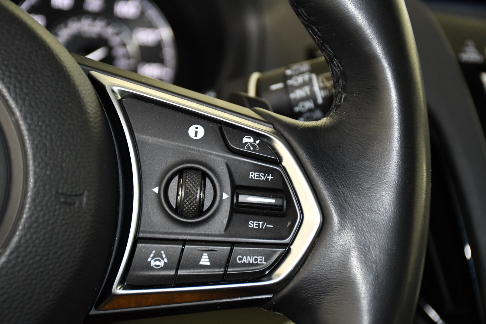 Certified 2024 Acura RDX w/ Advance Package AWD/4WD image 21
