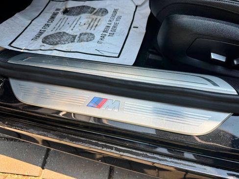Used 2019 BMW 740i w/ M Sport Package RWD image 9