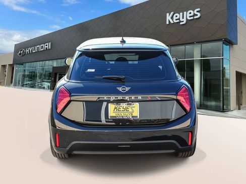 Used 2025 MINI Cooper S image 6