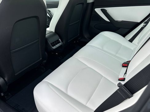 Used 2020 Tesla Model 3 image 13