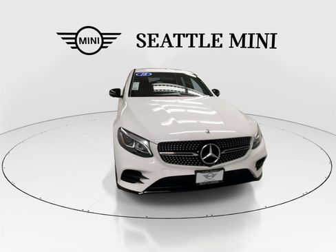 Used 2018 Mercedes-Benz GLC 300 4MATIC Coupe image 3