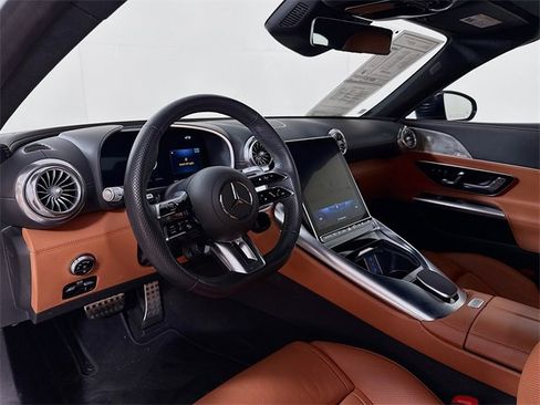 Used 2022 Mercedes-Benz SL 63 AMG SL 63 AMG image 9