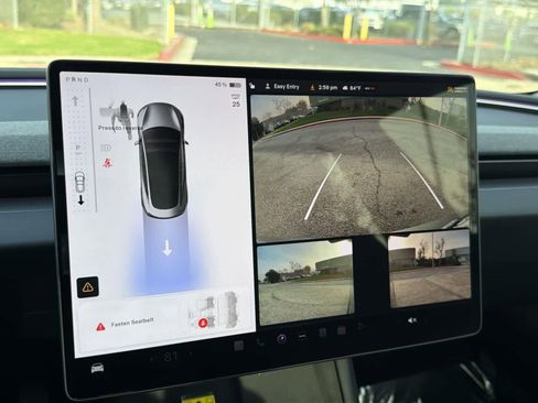 Used 2025 Tesla Model 3 Long Range image 18