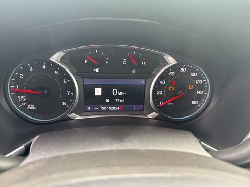 Used 2019 Chevrolet Equinox LT w/ Sun & Navigation Package AWD/4WD image 18