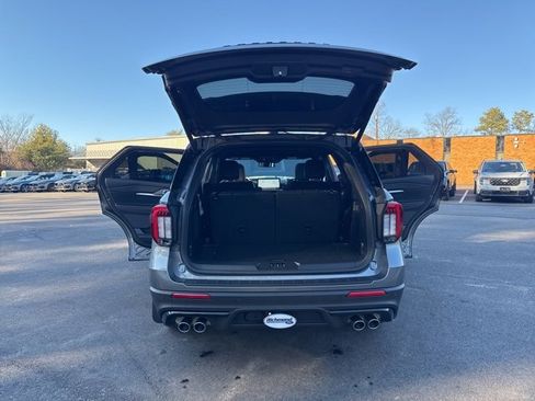 Certified 2025 Ford Explorer ST w/ Sun And Sound Package image 28