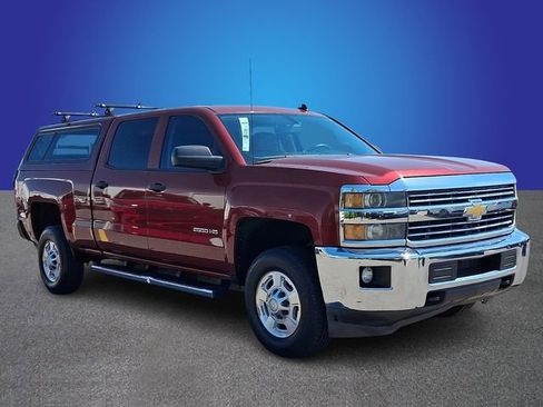 Used 2015 Chevrolet Silverado 2500 LT w/ LT Convenience Package RWD image 3