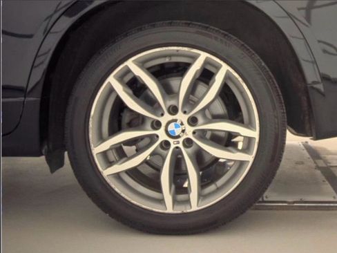 Used 2017 BMW X4 xDrive28i w/ Technology Package AWD/4WD image 18