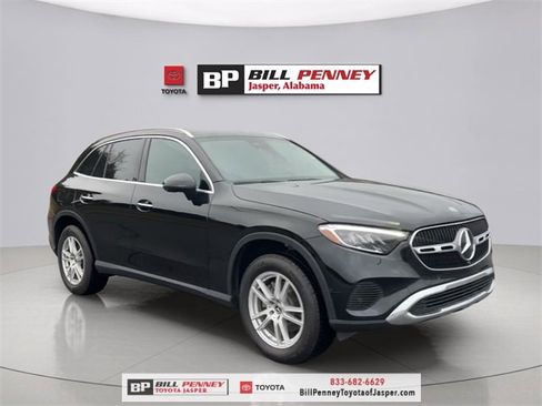 Used 2023 Mercedes-Benz GLC 300 4MATIC image 7