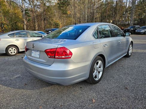 Used 2013 Volkswagen Passat 2.5 SE image 10