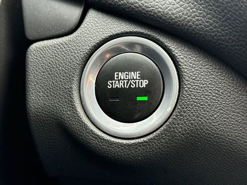 Used 2024 Chevrolet Equinox LT image 33