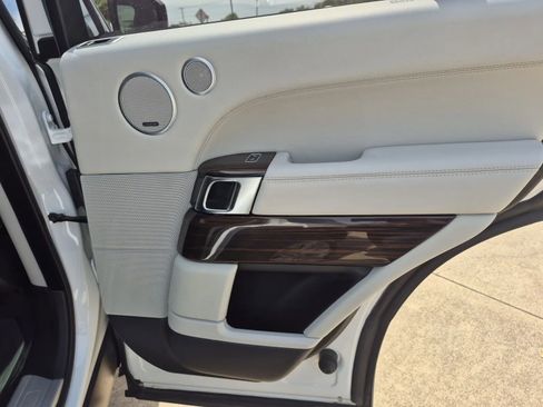 Used 2016 Land Rover Range Rover HSE AWD/4WD image 19