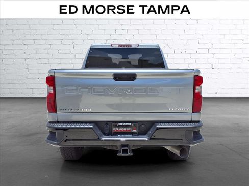 Used 2025 Chevrolet Silverado 2500 Custom w/ Custom Value Package AWD/4WD image 4