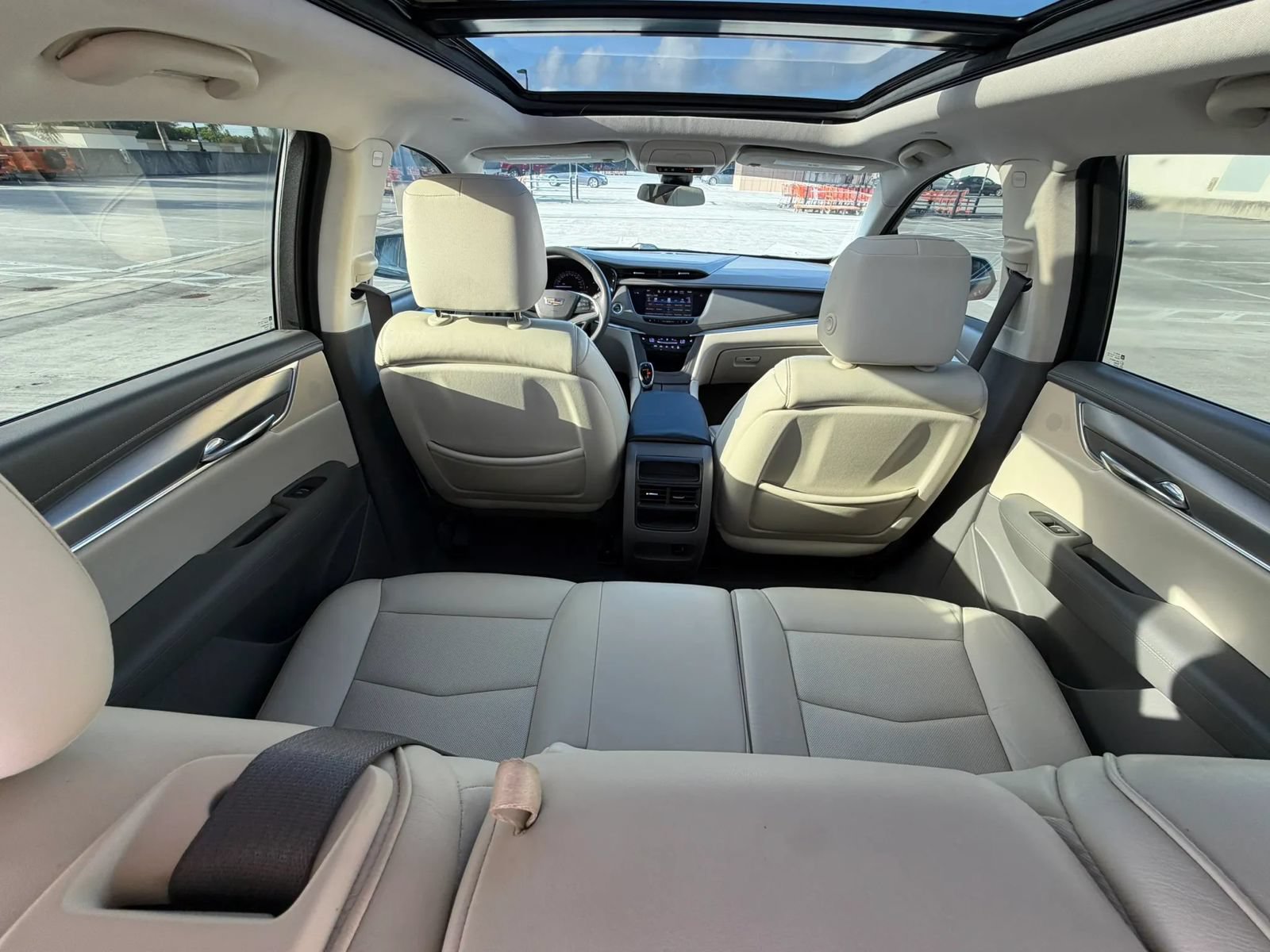 Used 2017 Cadillac XT5 Luxury w/ Driver Awareness Package FWD image 31