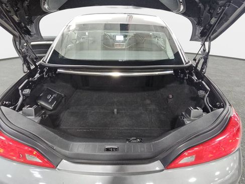 Used 2014 INFINITI Q60 Convertible w/ Premium Package RWD image 14