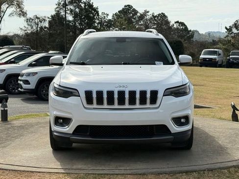 Used 2019 Jeep Cherokee Limited image 2