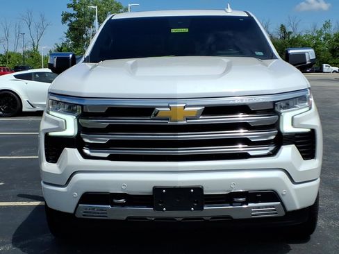 Used 2025 Chevrolet Silverado 1500 High Country AWD/4WD image 33
