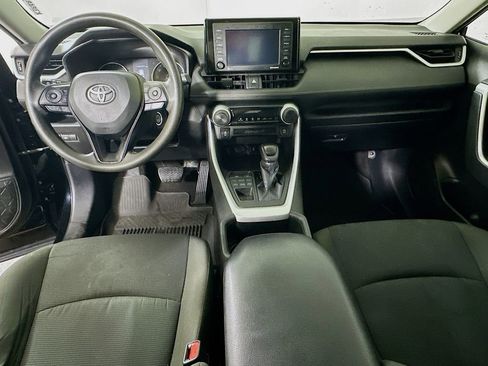 Used 2022 Toyota RAV4 LE image 16
