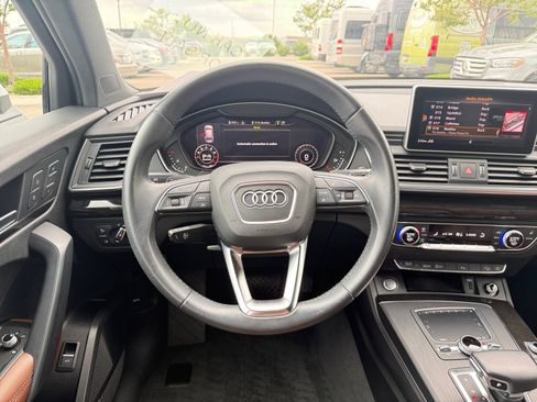 Used 2019 Audi Q5 2.0T Premium Plus AWD/4WD image 9