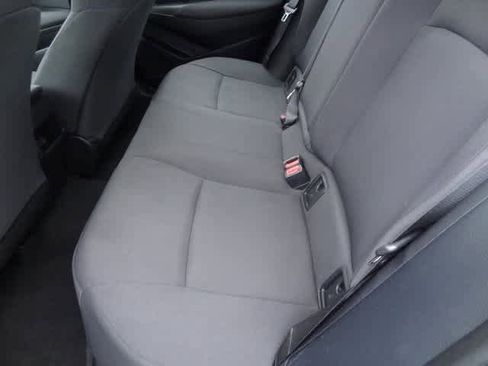 Used 2022 Toyota Corolla LE image 10