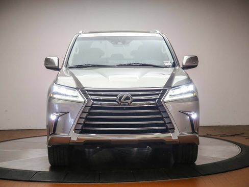 Used 2019 Lexus LX 570 4WD image 7