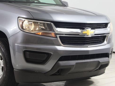 Used 2019 Chevrolet Colorado W/T w/ WT Convenience Package AWD/4WD image 30