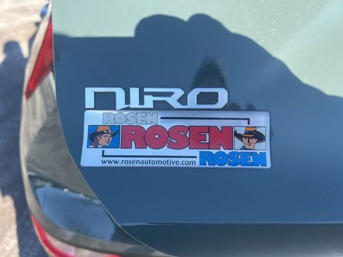 Certified 2023 Kia Niro EX image 33