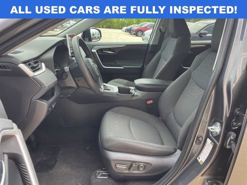 Used 2024 Toyota RAV4 XLE AWD/4WD image 8