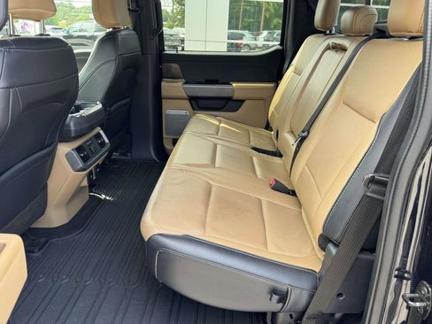 Used 2021 Ford F150 Lariat w/ Equipment Group 502A High AWD/4WD image 17