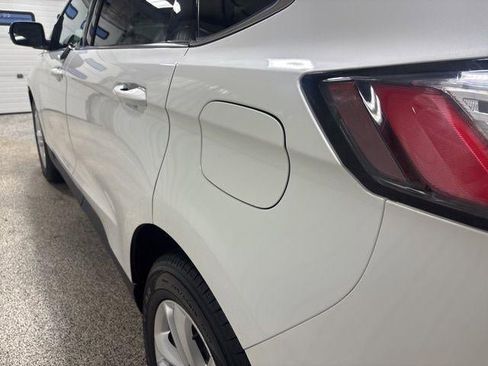 Used 2020 Ford Edge SEL w/ Convenience Package image 11