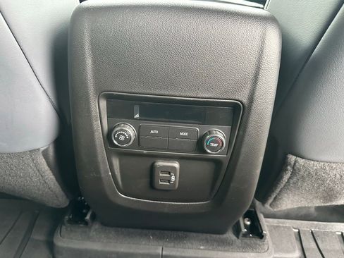 Used 2023 Buick Enclave Essence w/ LPO, Floor Liner Package FWD image 21