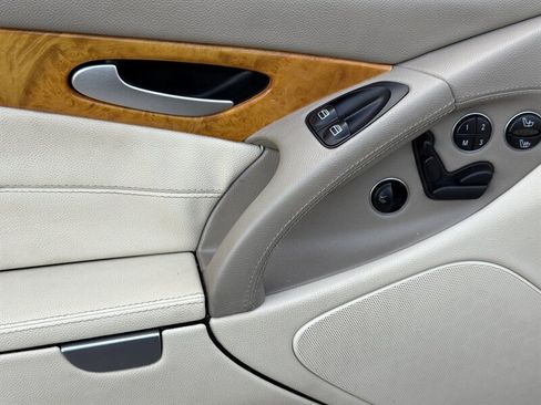 Used 2005 Mercedes-Benz SL 500 image 9