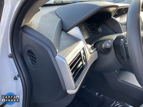 Used 2019 Honda Clarity Plug-In Hybrid image 18