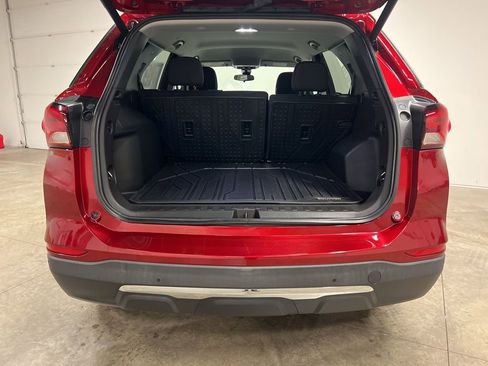 Certified 2024 Chevrolet Equinox LT w/ LPO, Floor Liner Package image 6