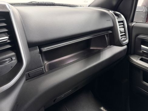 Used 2024 RAM 2500 Big Horn w/ Bed Utility Group image 11