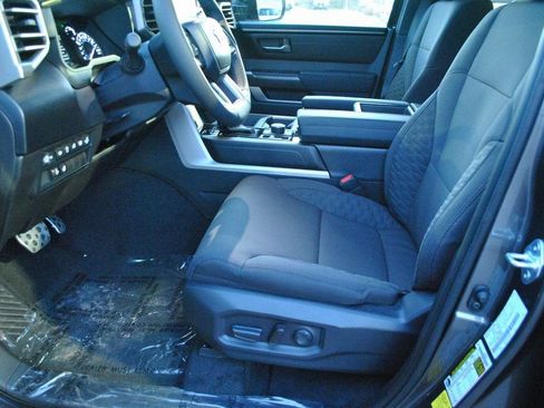 New 2026 Toyota Tundra SR5 image 7