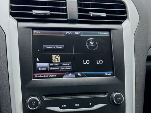 Used 2014 Ford Fusion SE image 9