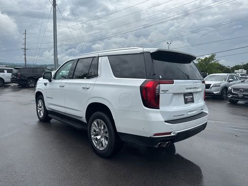 Used 2025 GMC Yukon Denali AWD/4WD image 5