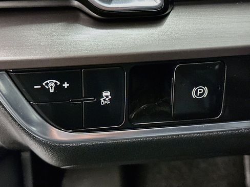 Used 2023 Kia Sportage EX AWD/4WD image 17