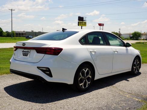 Used 2021 Kia Forte LXS FWD image 19