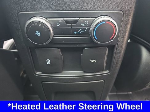 Certified 2022 Ford Explorer XLT w/ Equipment Group 202A image 15