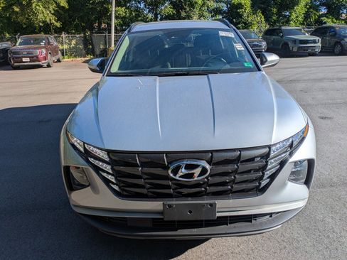 Used 2024 Hyundai Tucson SEL FWD image 2