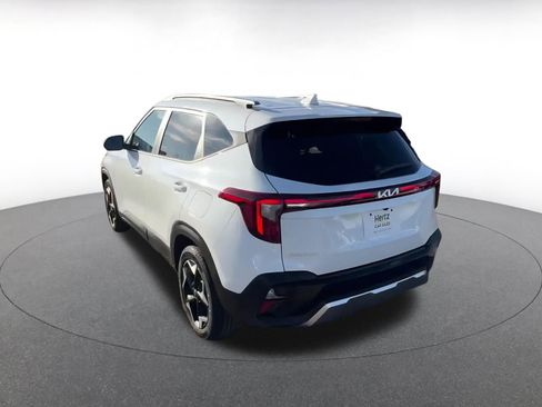 Used 2025 Kia Seltos S image 11