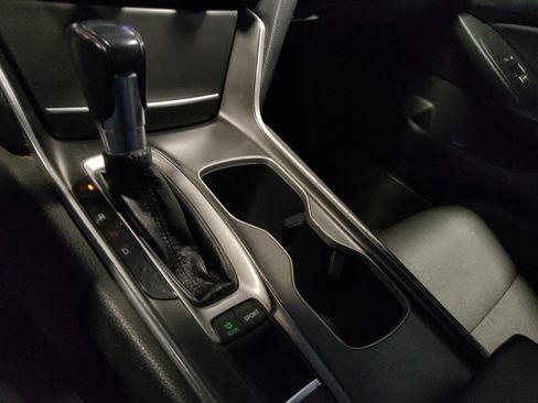 Used 2018 Honda Accord Sport image 26