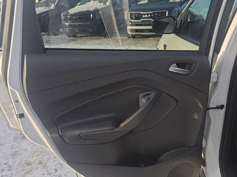 Used 2018 Ford Escape SE w/ Ford Safe & Smart Package image 24